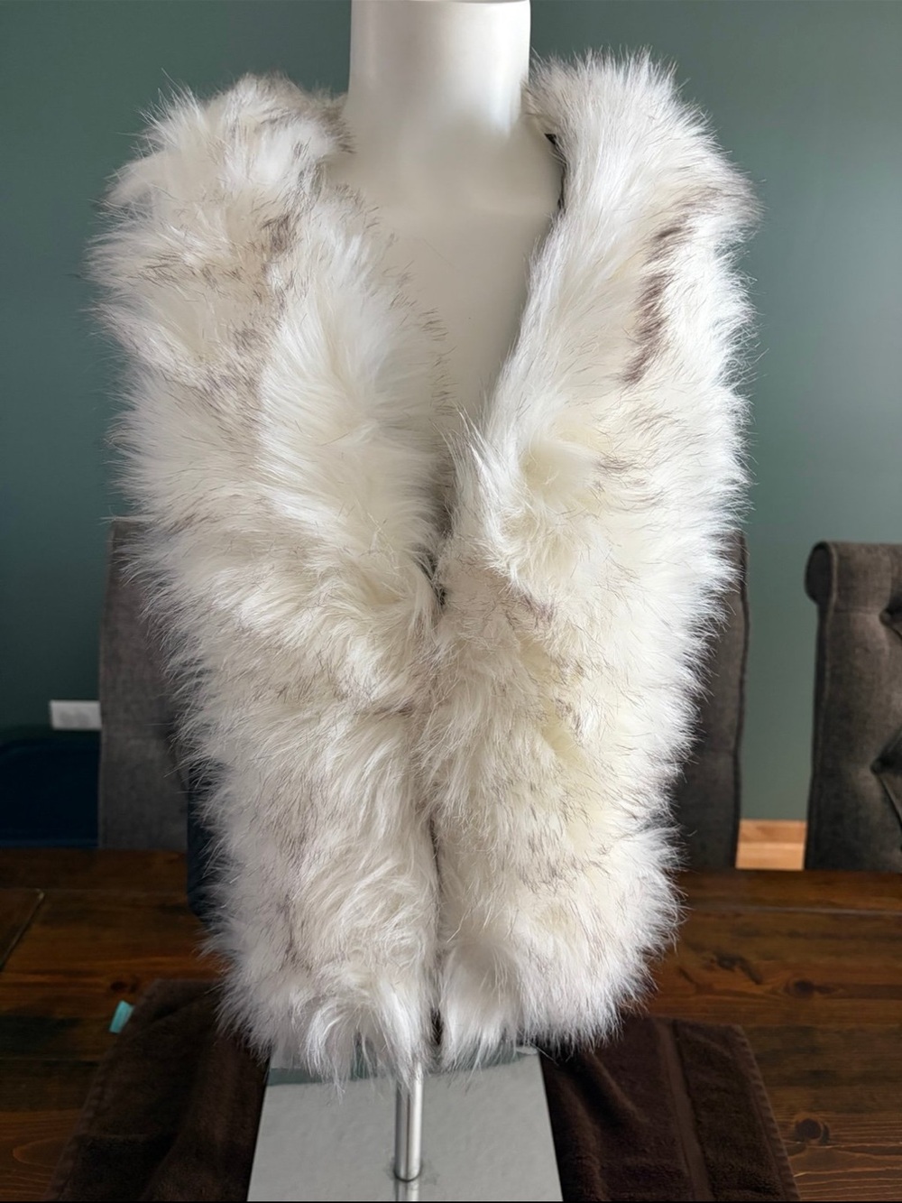 Luxury White Faux Fur Accent Collar Vest